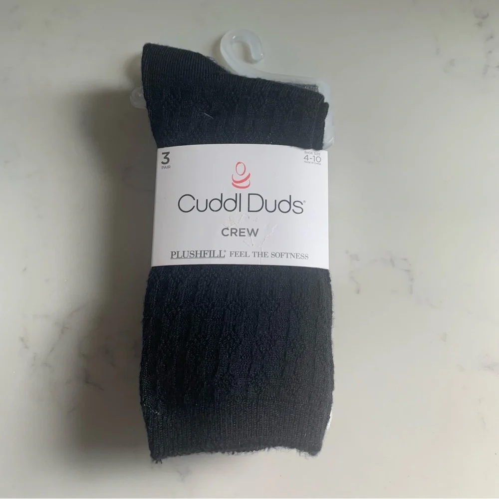 Cuddl Duds Women’s Plushfill 3 Pavk Crew Socks